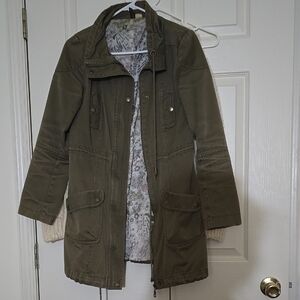 🪖 Olive Green Utility Jacket